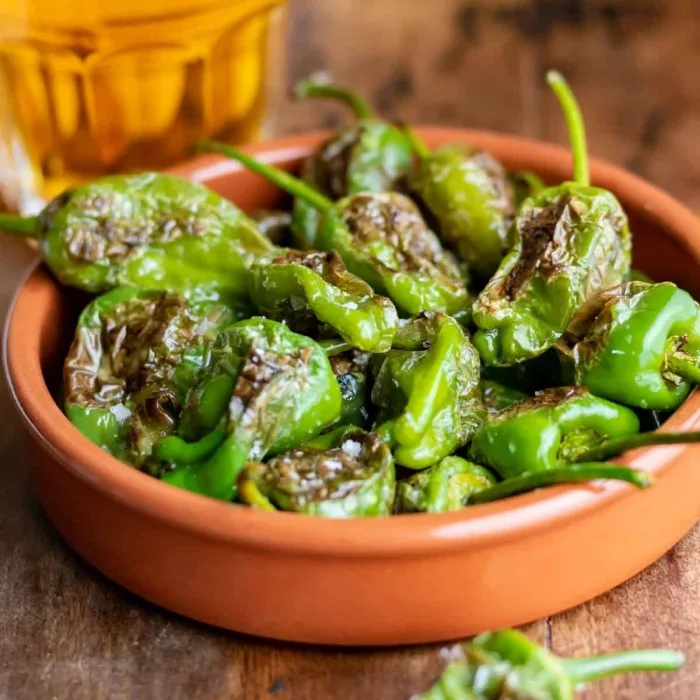 Gegrilde Padron-pepers