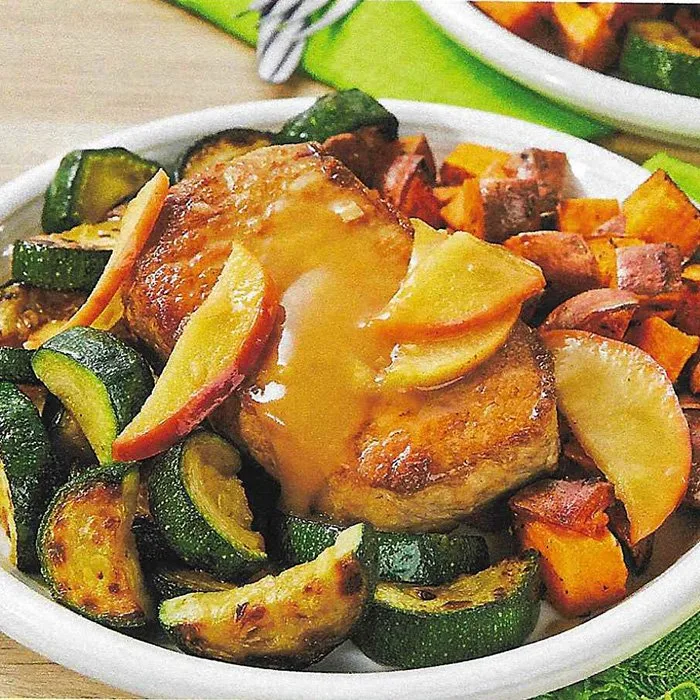 Varkenskoteletten met Appel, Geroosterde Zoete Aardappelen en Courgette