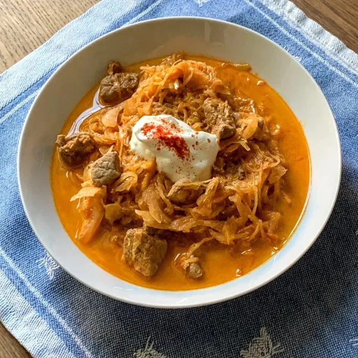 Varkensvlees en Zuurkool Goulash