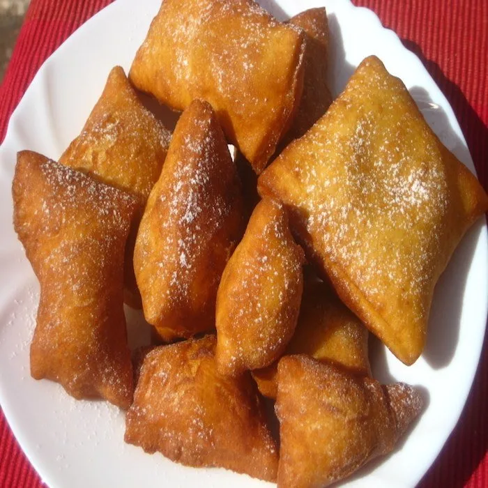 Zelfgemaakte Mandazi