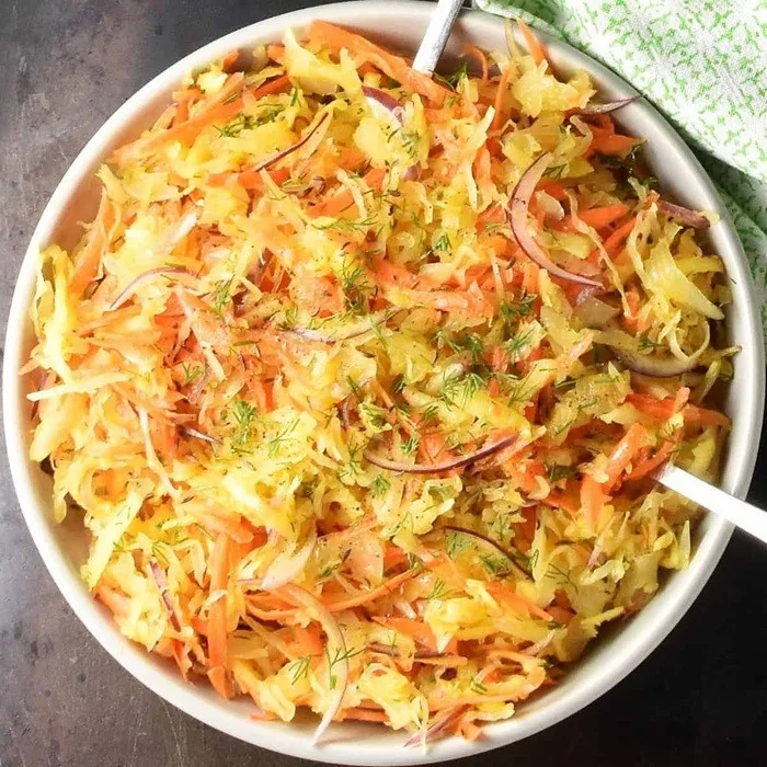 Zuurkool en Vis Salade